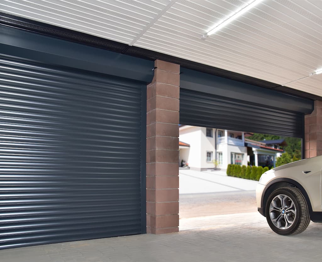 Рулонные ворота: Преимущества, размеры, монтаж. Разбираем основные нюансы