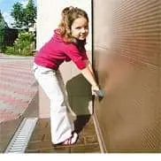 «АЛЮТЕХ» расширила линейку ручных приводов для ворот из сэндвич-панелей